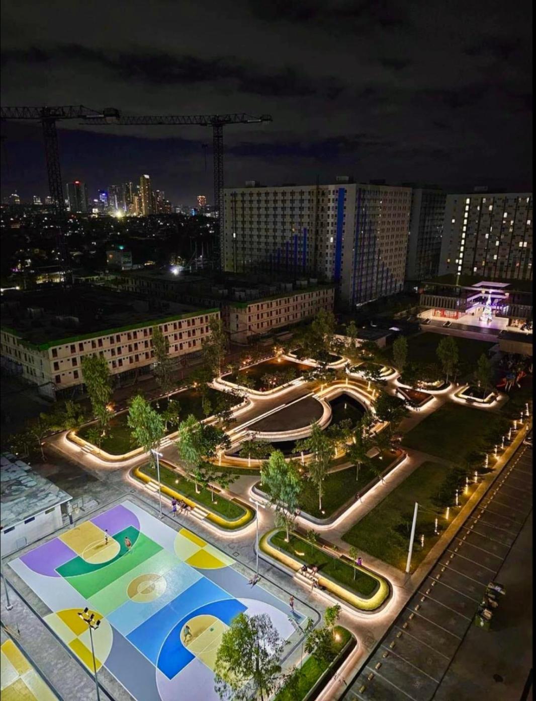 Pandora'S Nest Apartment Manila Luaran gambar